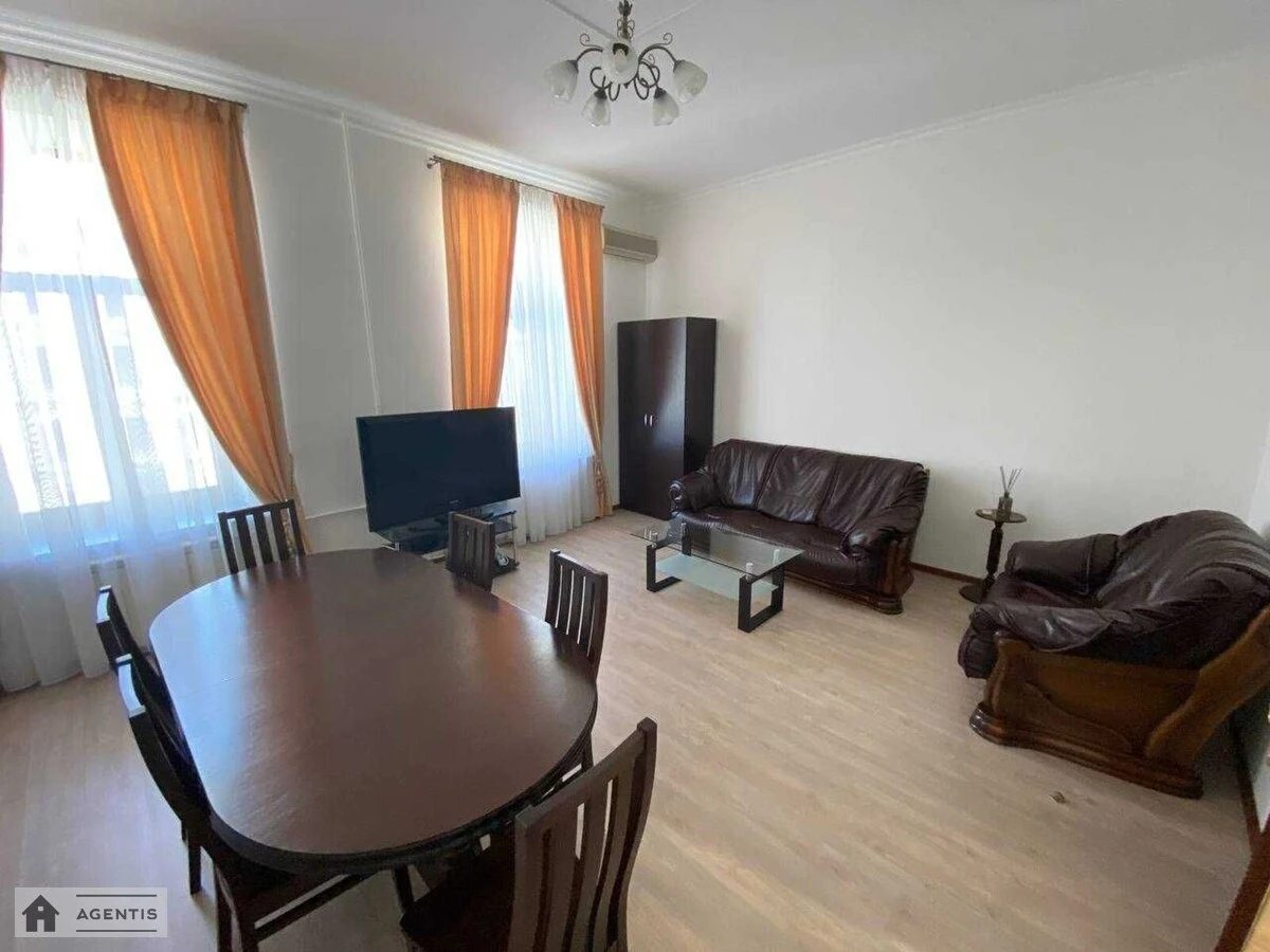Apartment for rent. 4 rooms, 138 m², 3rd floor/4 floors. 13, Shevchenka 13, Kyiv. 