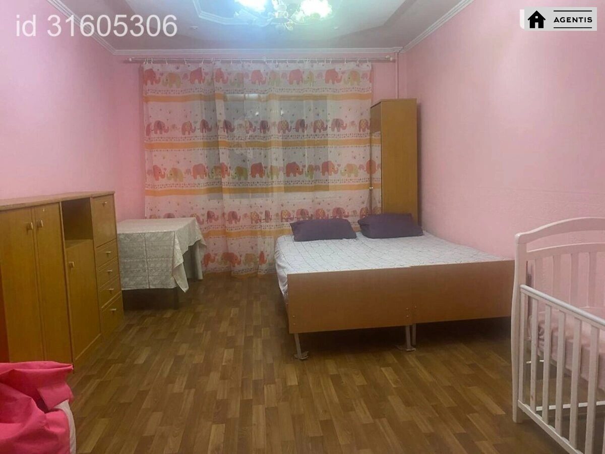 Apartment for rent. 5 rooms, 114 m², 1st floor/9 floors. Kashtanova, Kyiv. 