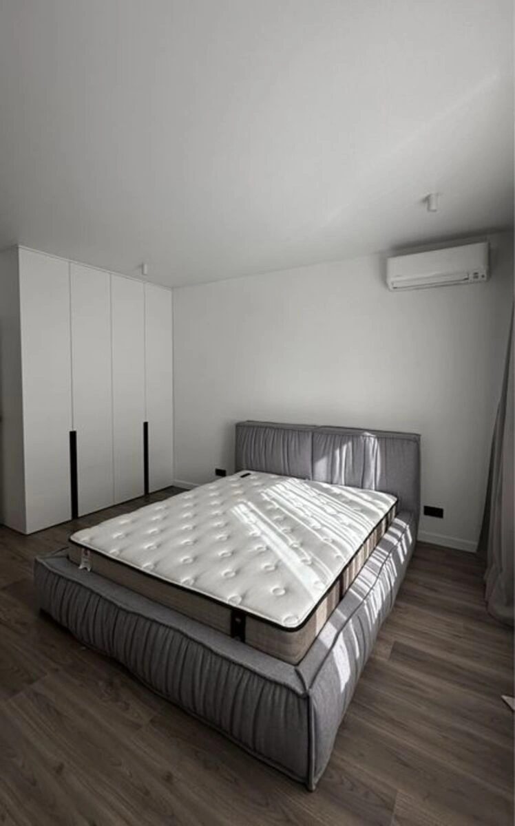 Apartment for rent. 1 room, 47 m², 6th floor/18 floors. 6, Staronavodnitcka 6, Kyiv. 