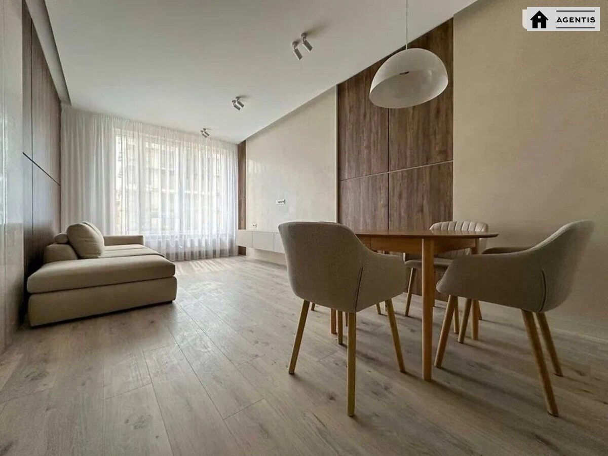 Apartment for rent. 4 rooms, 107 m², 3rd floor/15 floors. 15, Bulvarno-Kudryavska vul. Vorovskoho, Kyiv. 