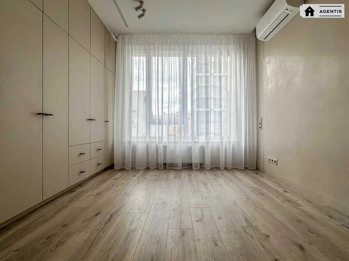 Apartment for rent. 4 rooms, 107 m², 3rd floor/15 floors. 15, Bulvarno-Kudryavska vul. Vorovskoho, Kyiv. 