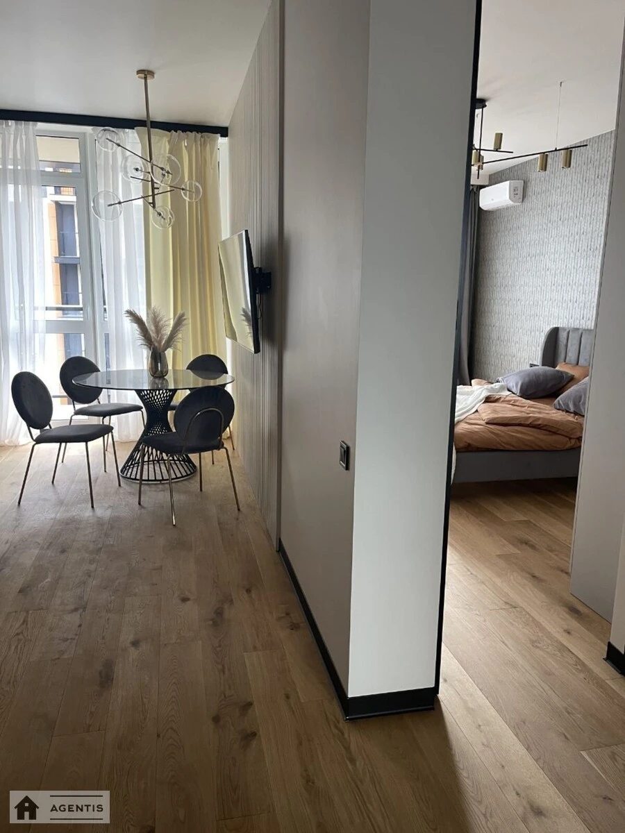 Apartment for rent. 2 rooms, 56 m², 5th floor/22 floors. 44, Predslavynska 44, Kyiv. 
