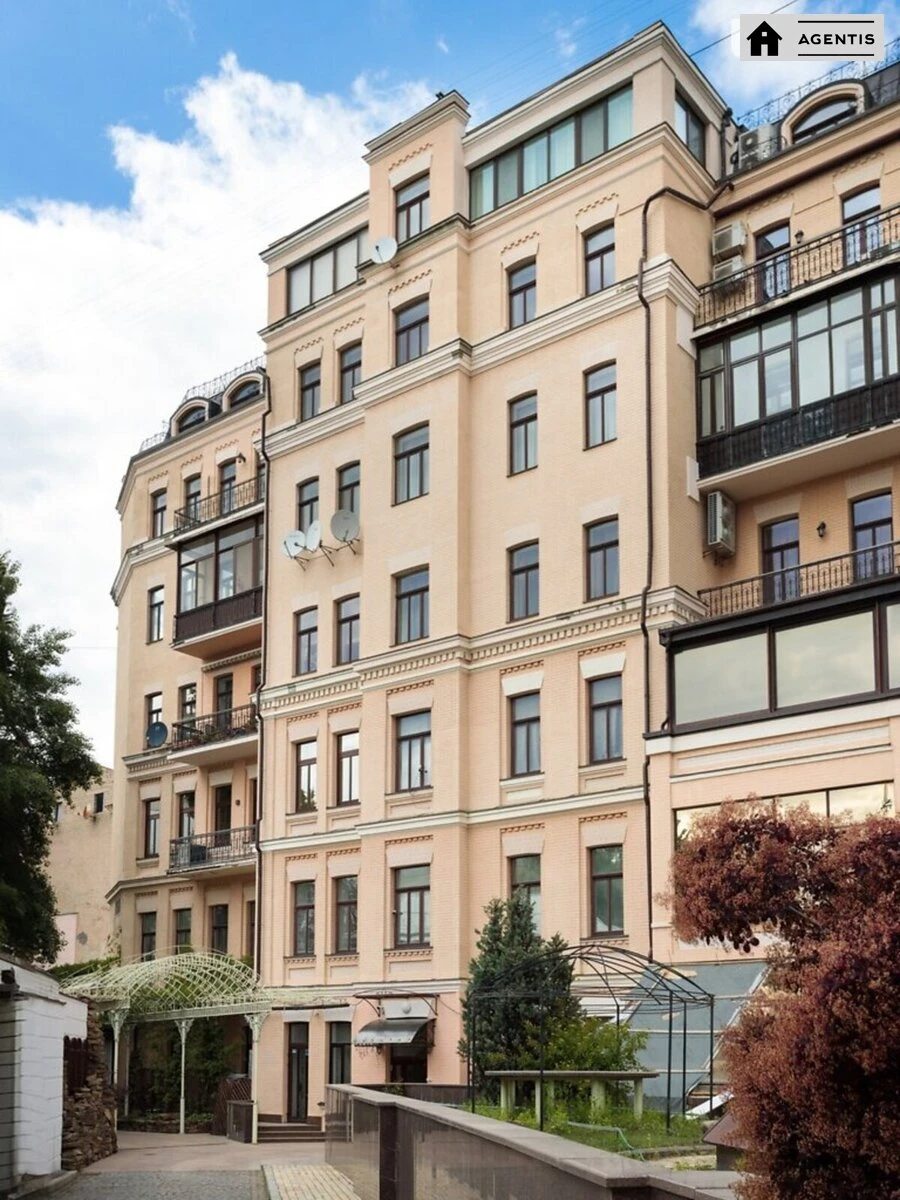 Apartment for rent. 5 rooms, 220 m², 5th floor/7 floors. 5, Rylskiy 5, Kyiv. 