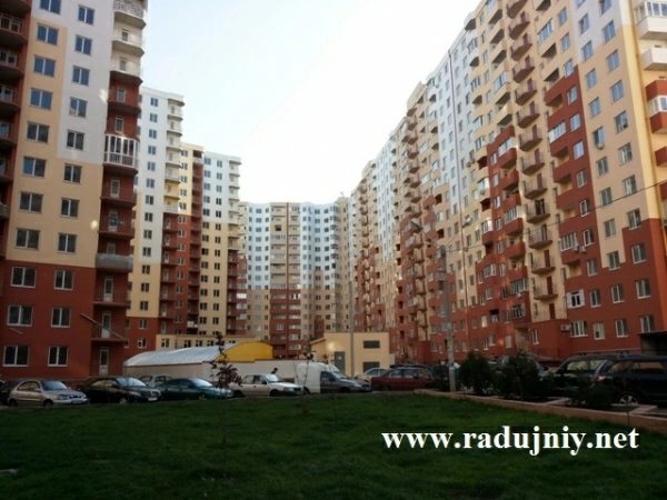 Apartments for sale. 3 rooms, 90 m², 7th floor/11 floors. 25, Massyv Raduzhnyy, Odesa. 