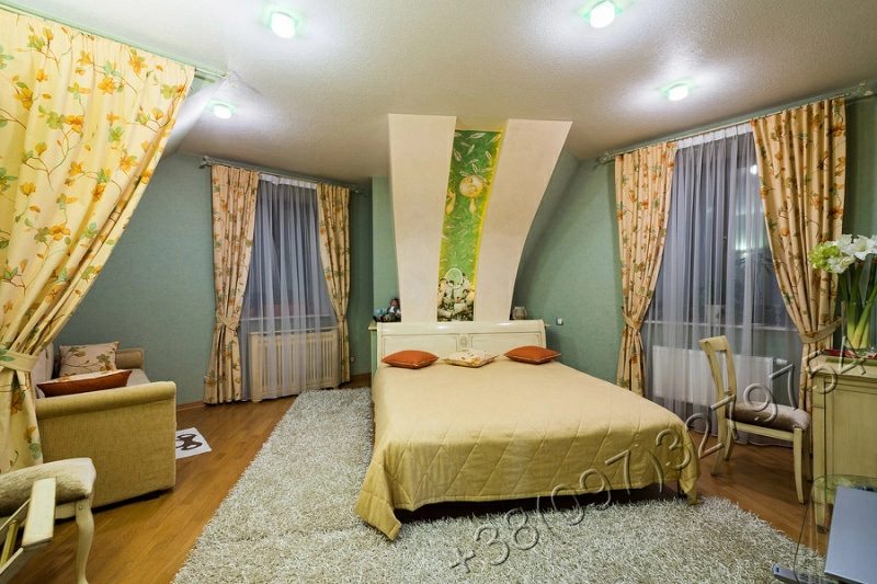 House for sale. 6 rooms, 450 m², 3 floors. 89, Dubovyy hay, Romankov. 