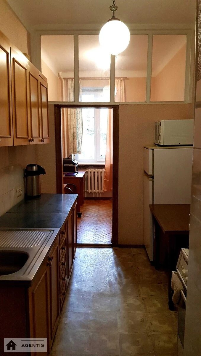 Apartment for rent. 2 rooms, 50 m², 4th floor/5 floors. 24, Laboratorniy 24, Kyiv. 