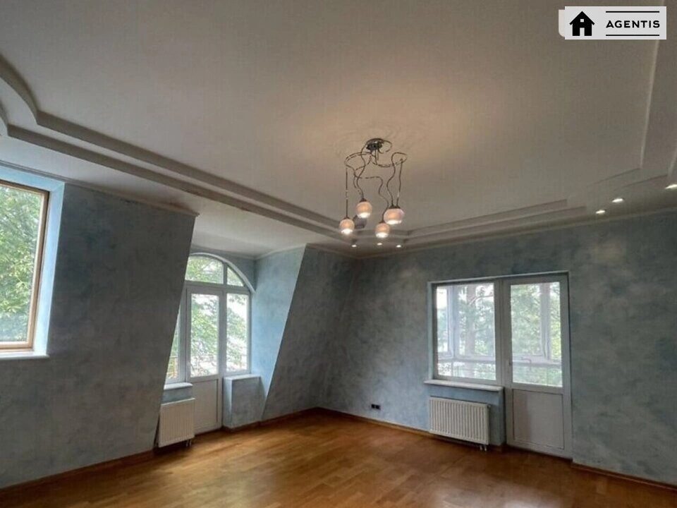 Здам квартиру. 4 rooms, 249 m², 3rd floor/4 floors. 84, Верховинна 84, Київ. 