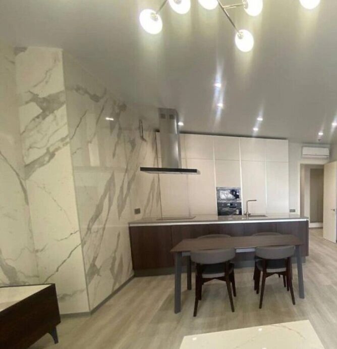 Apartment for rent. 3 rooms, 120 m², 16 floor/24 floors. 118, Antonovycha vul. Horkoho, Kyiv. 