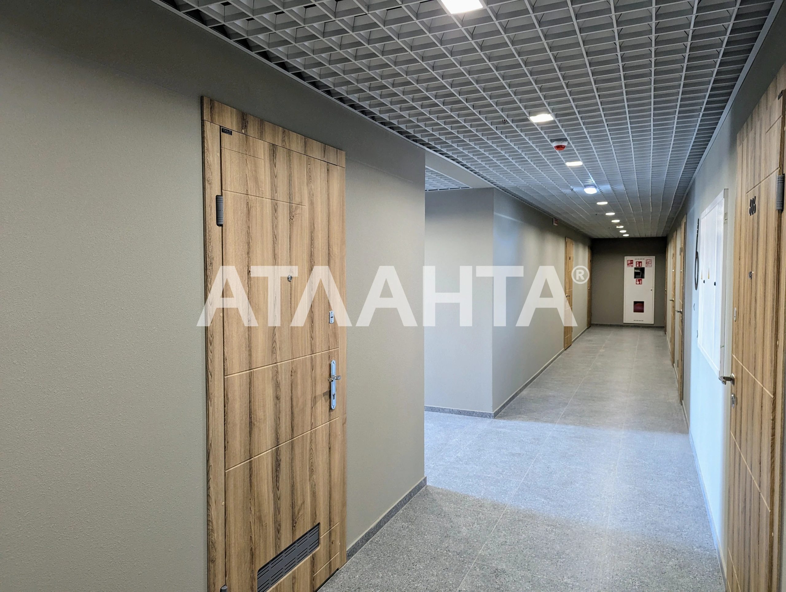 Продаж квартири. 2 rooms, 57 m², 6th floor/21 floors. 10, Літературна, Одеса. 