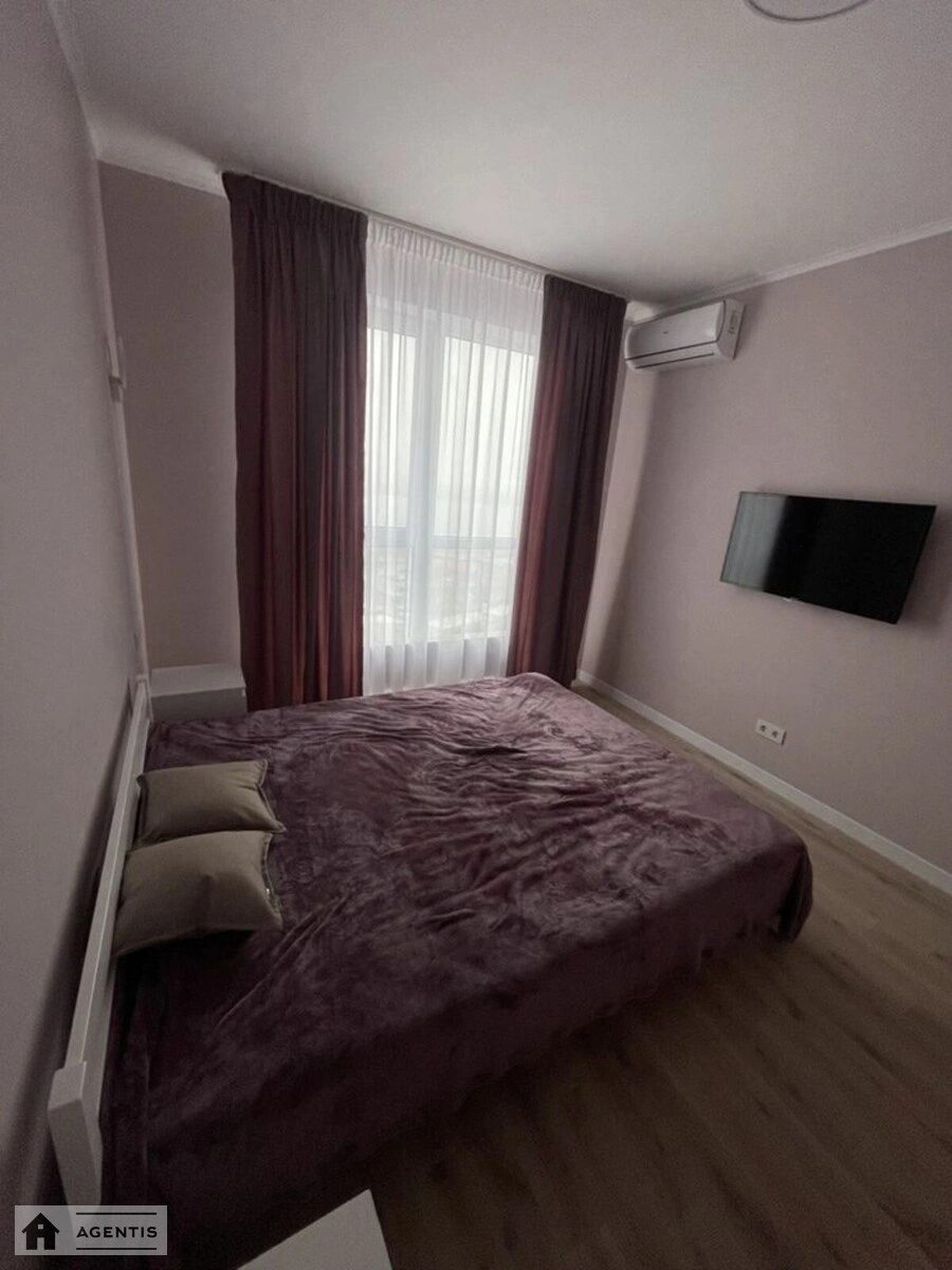 Apartment for rent. 1 room, 41 m², 19 floor/25 floors. 40, Revutckogo 40, Kyiv. 