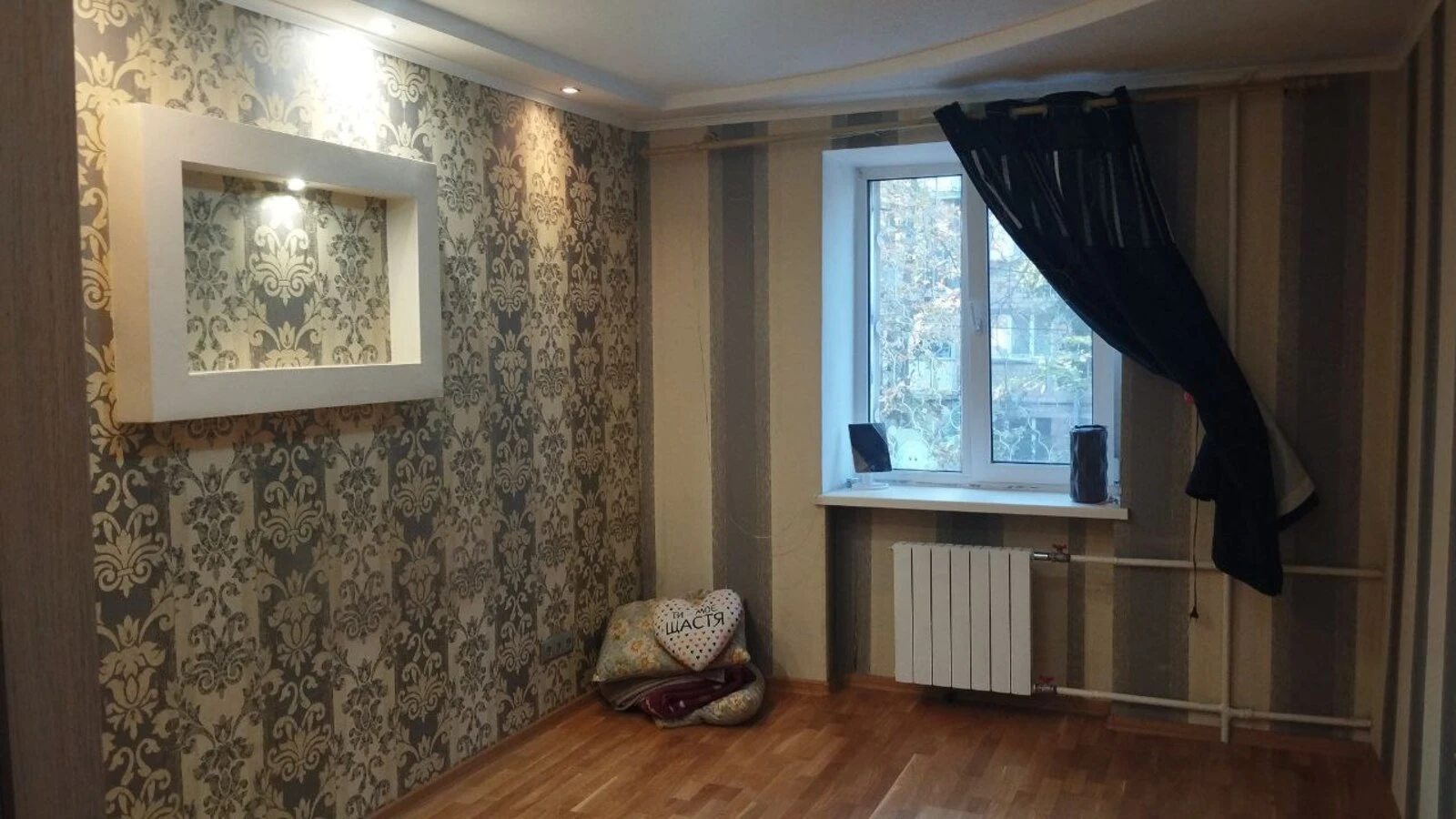 Apartments for sale 1 room, 29 m², 2nd fl./5 floors. 61, Akademika Vernadskoho bulv., Kyiv. 