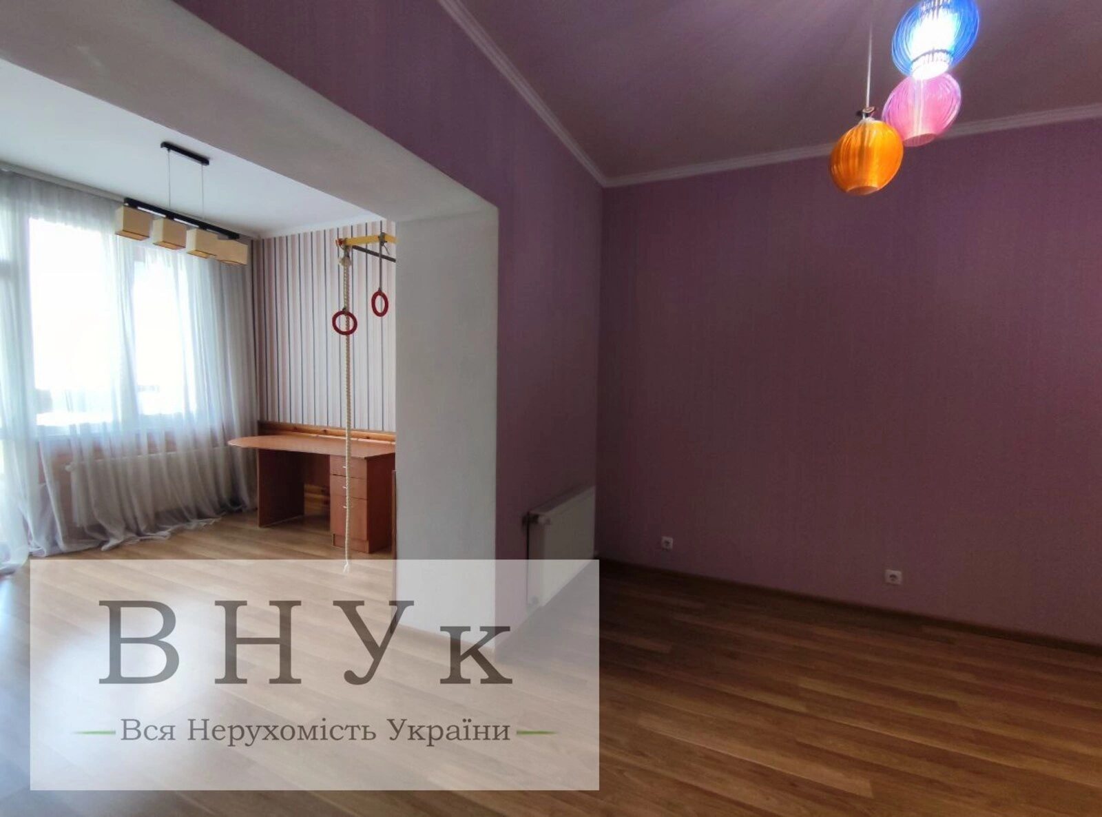 Продаж квартири 4 кімнати, 107 m², 2 пов./10 поверхів. Проскурівська , Хмельницький. 