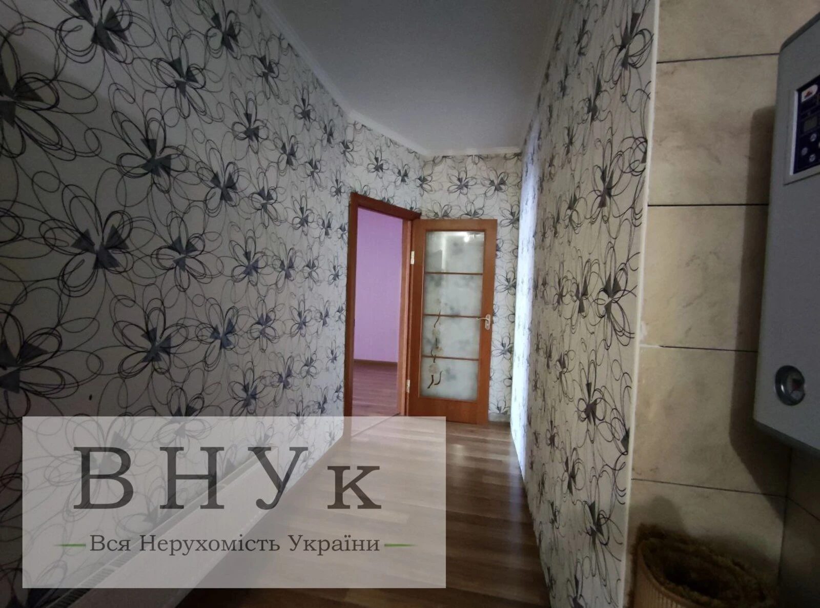 Продаж квартири 4 кімнати, 107 m², 2 пов./10 поверхів. Проскурівська , Хмельницький. 