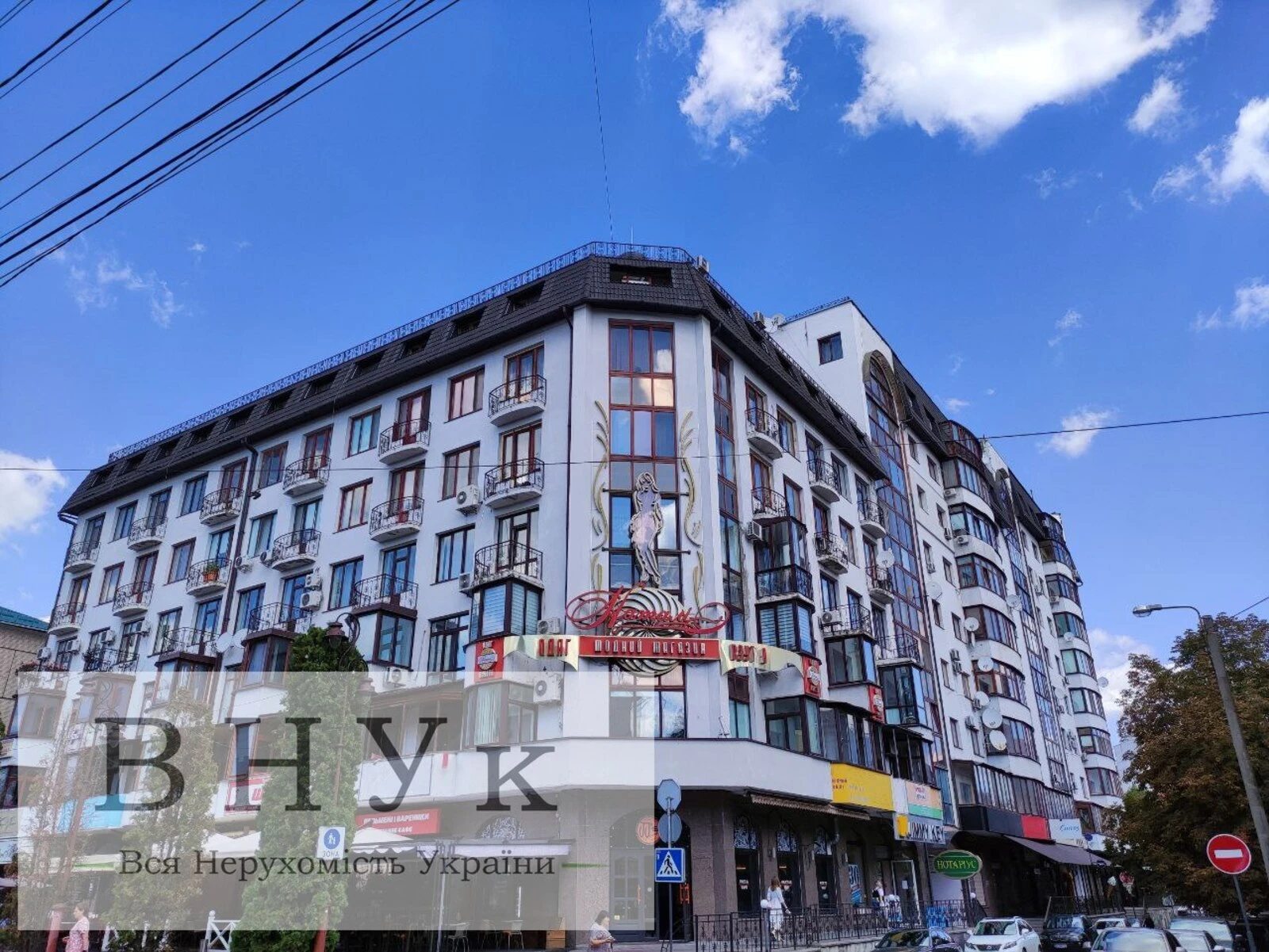 Продаж квартири 4 кімнати, 107 m², 2 пов./10 поверхів. Проскурівська , Хмельницький. 