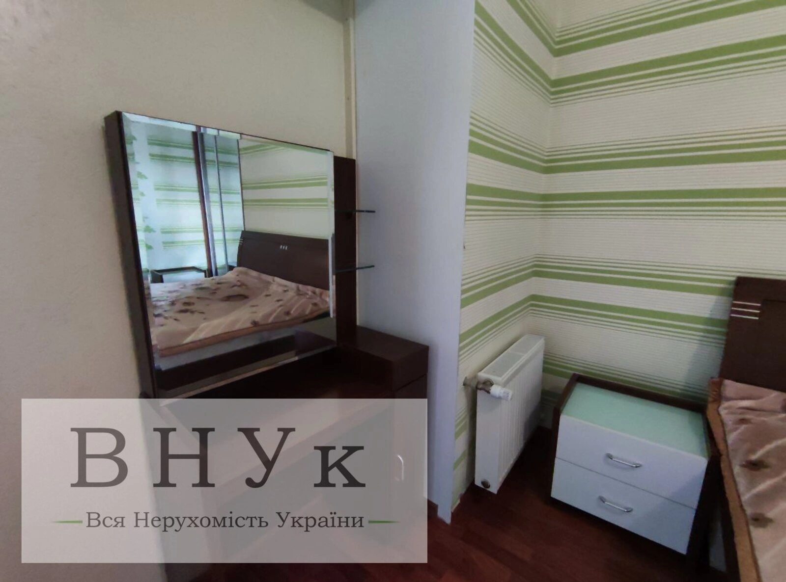 Продаж квартири 4 кімнати, 107 m², 2 пов./10 поверхів. Проскурівська , Хмельницький. 