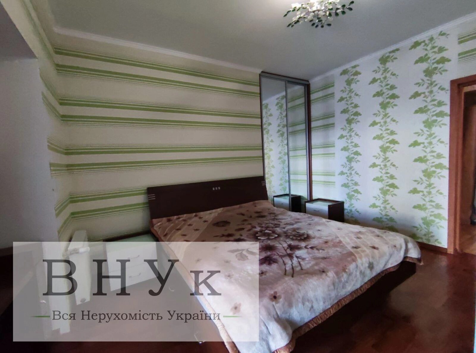 Продаж квартири 4 кімнати, 107 m², 2 пов./10 поверхів. Проскурівська , Хмельницький. 