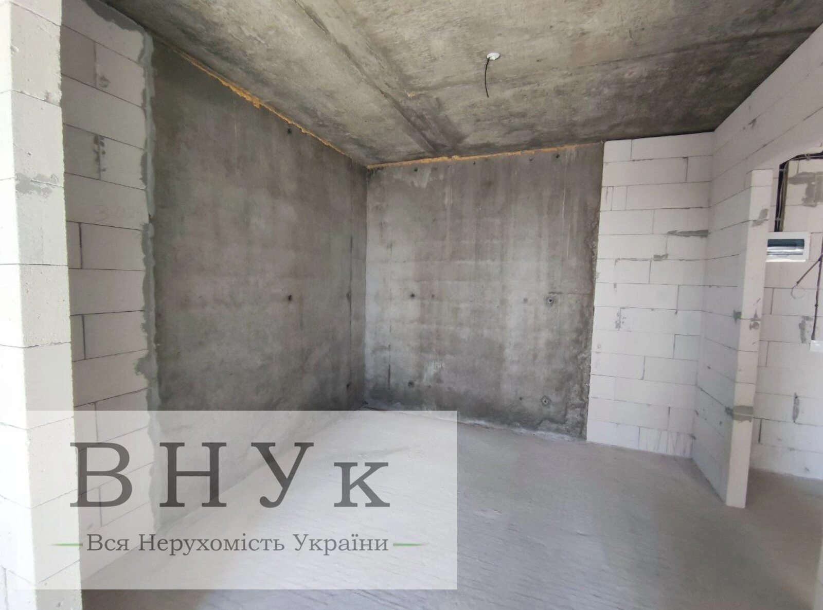 Продаж квартири 1 кімната, 61 m², 8 пов./10 поверхів. Будівельників , Хмельницький. 