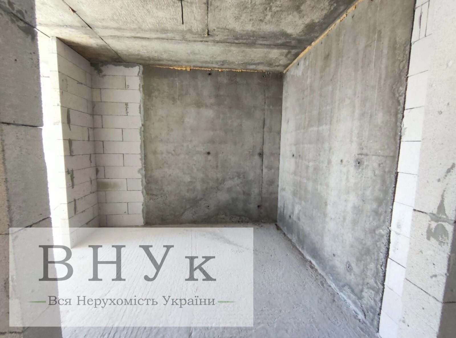 Продаж квартири 1 кімната, 61 m², 8 пов./10 поверхів. Будівельників , Хмельницький. 