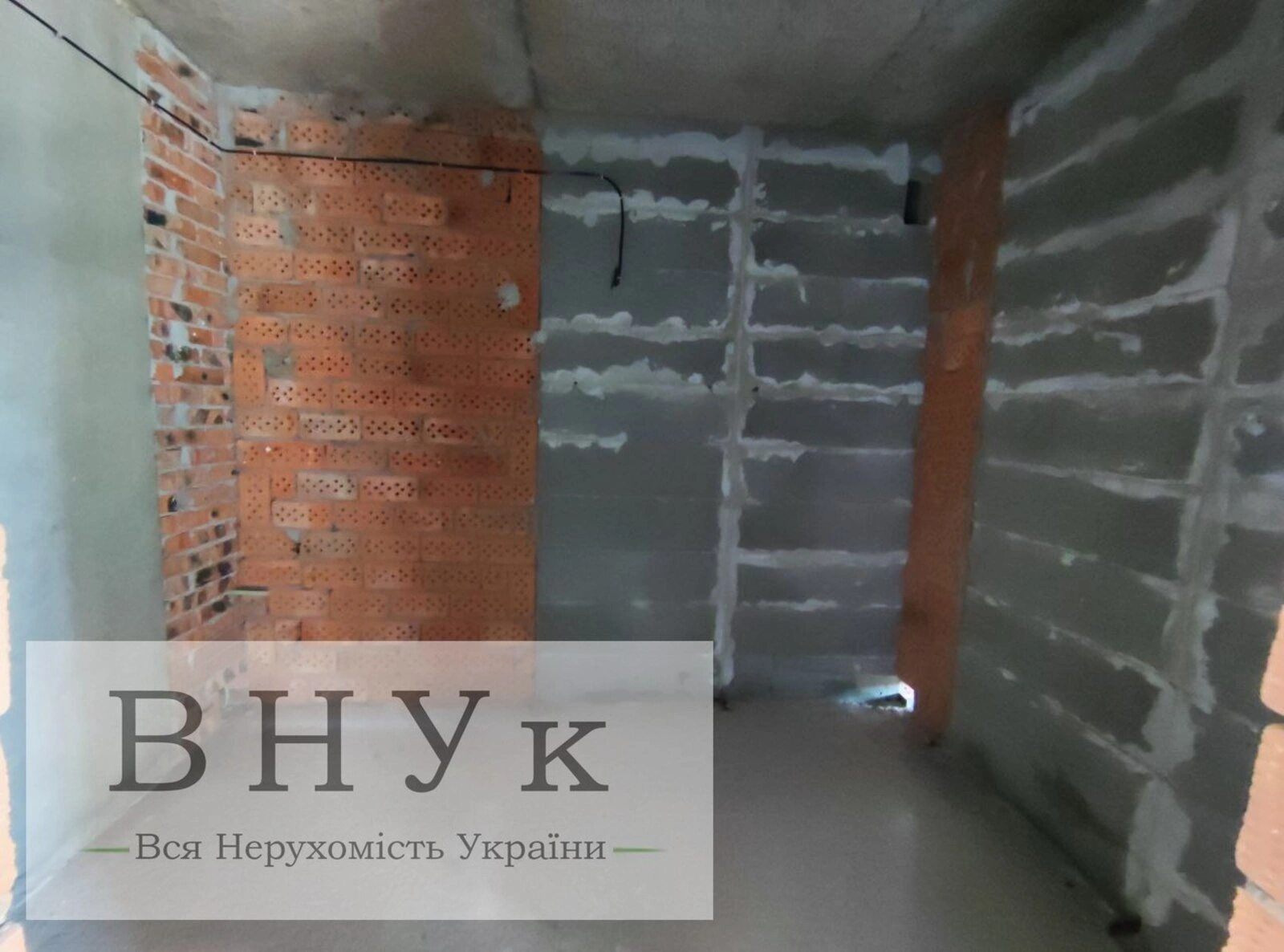 Продаж квартири 1 кімната, 61 m², 8 пов./10 поверхів. Будівельників , Хмельницький. 