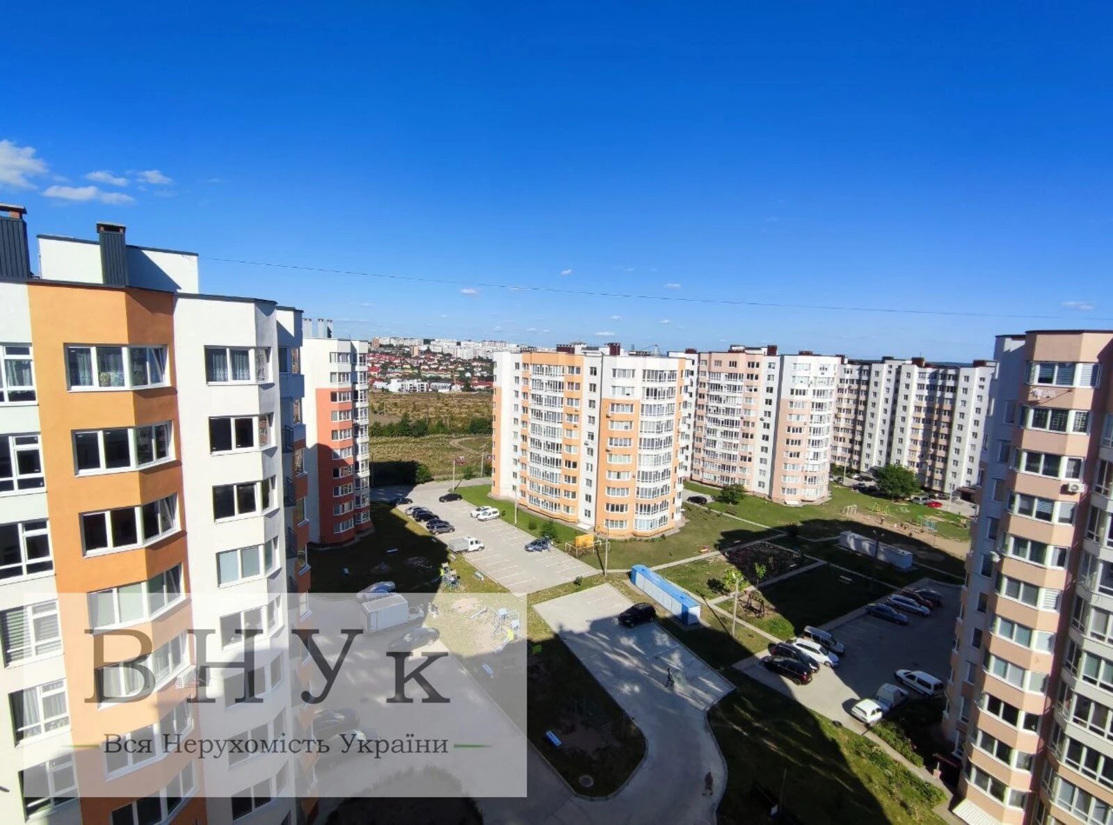 Продаж квартири 2 кімнати, 70 m², 10 пов./10 поверхів. Будівельників , Хмельницький. 