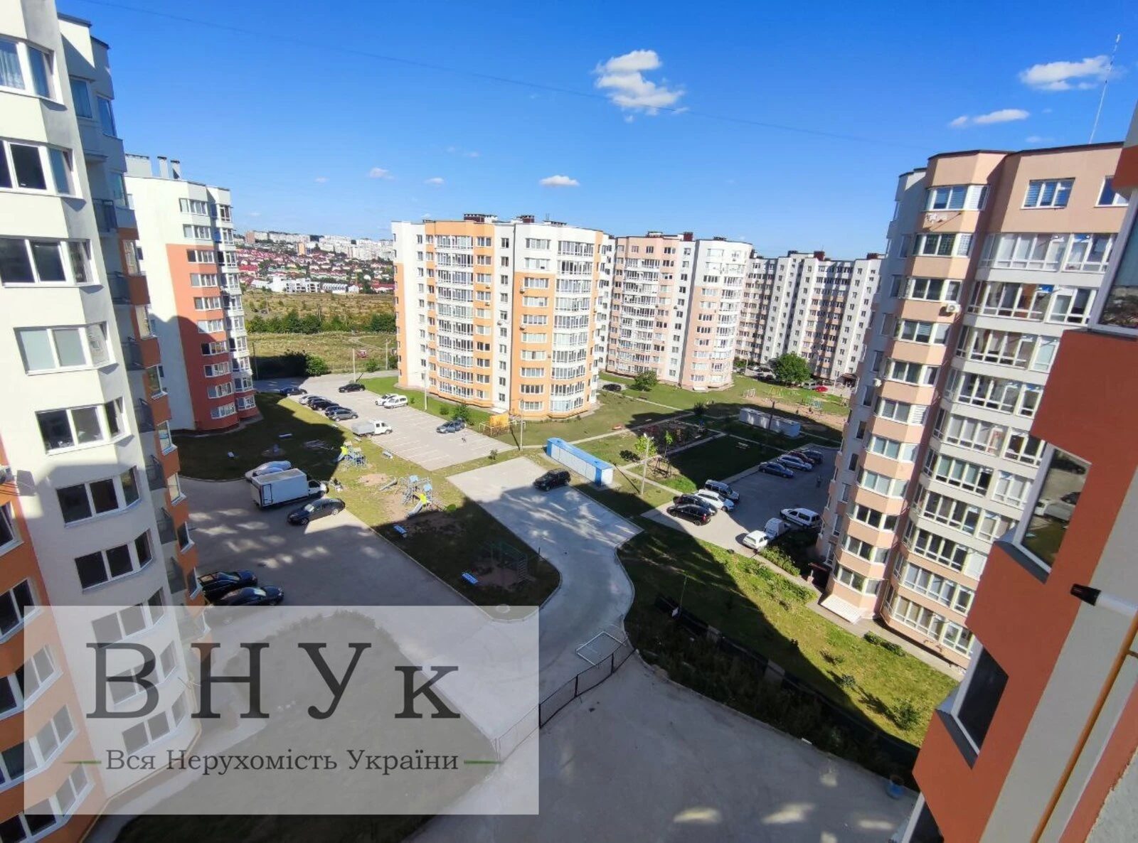 Продаж квартири 2 кімнати, 70 m², 10 пов./10 поверхів. Будівельників , Хмельницький. 