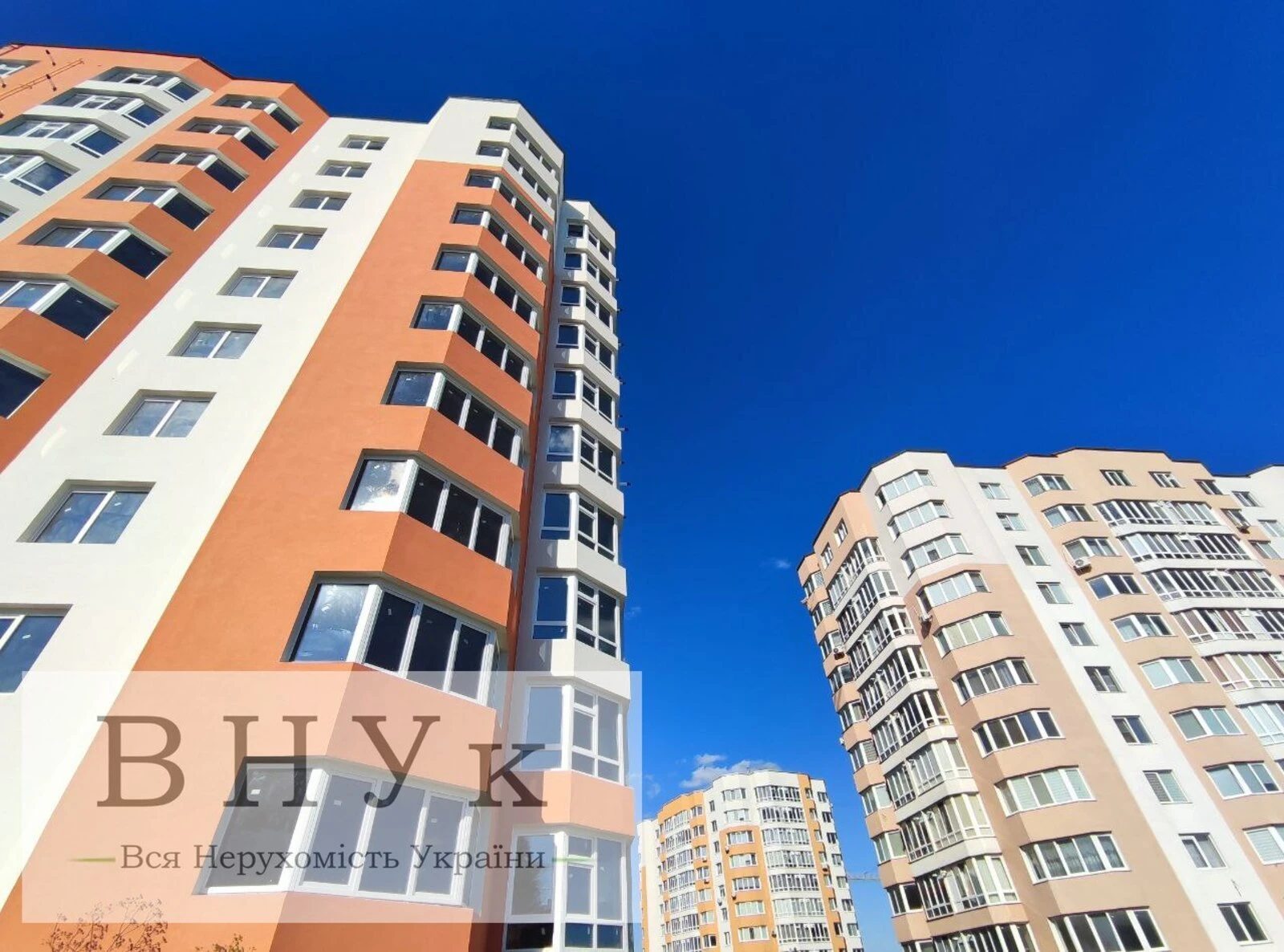 Продаж квартири 1 кімната, 61 m², 8 пов./10 поверхів. Будівельників , Хмельницький. 