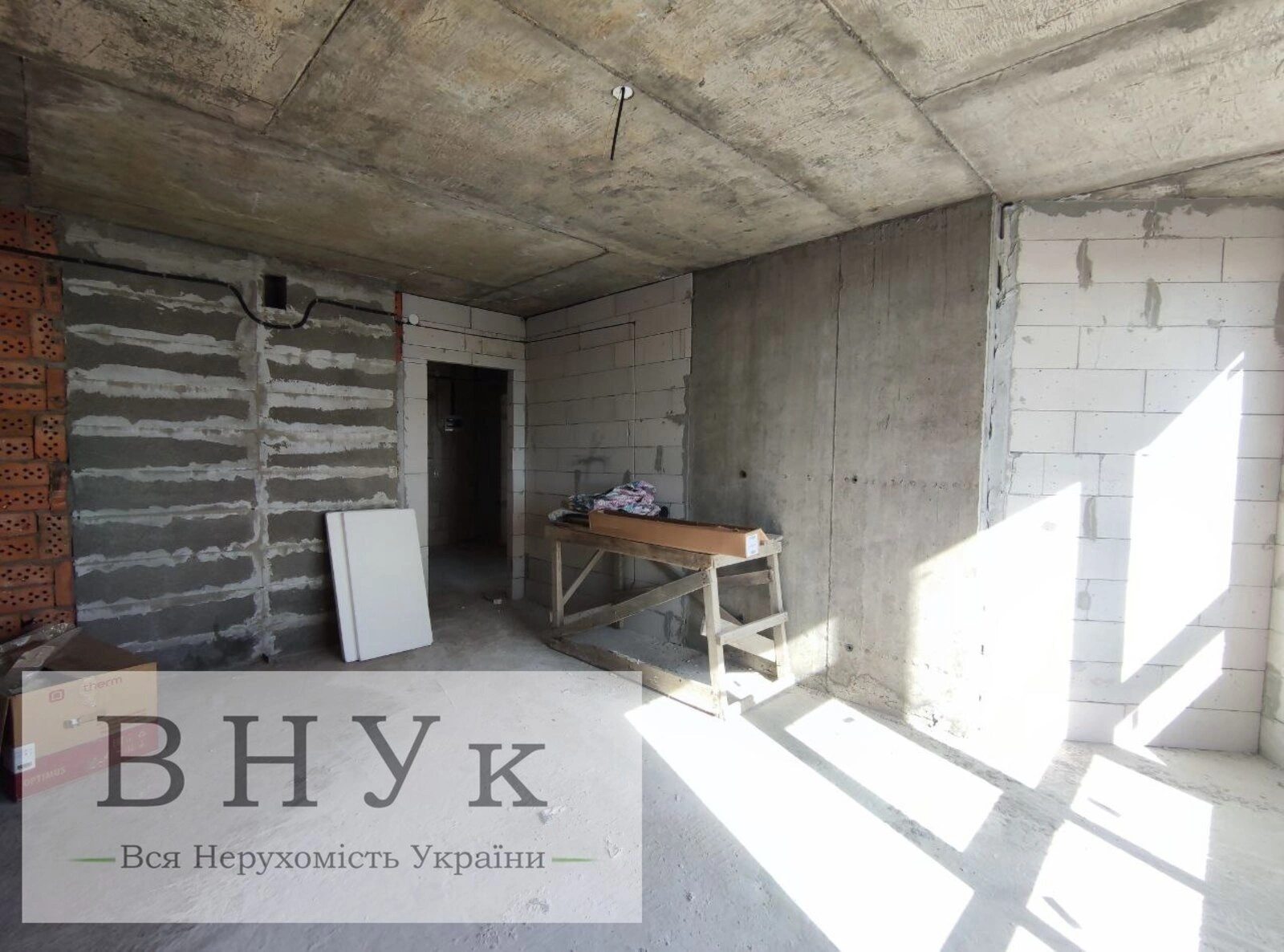 Продаж квартири 1 кімната, 61 m², 8 пов./10 поверхів. Будівельників , Хмельницький. 