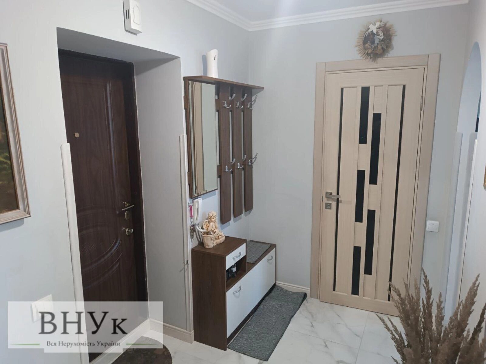 Продаж квартири 2 кімнати, 80 m², 10 пов./11 поверхів. Корольова С. вул., Тернопіль. 