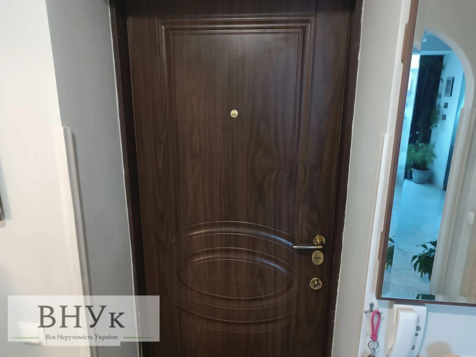 Продаж квартири 2 кімнати, 80 m², 10 пов./11 поверхів. Корольова С. вул., Тернопіль. 