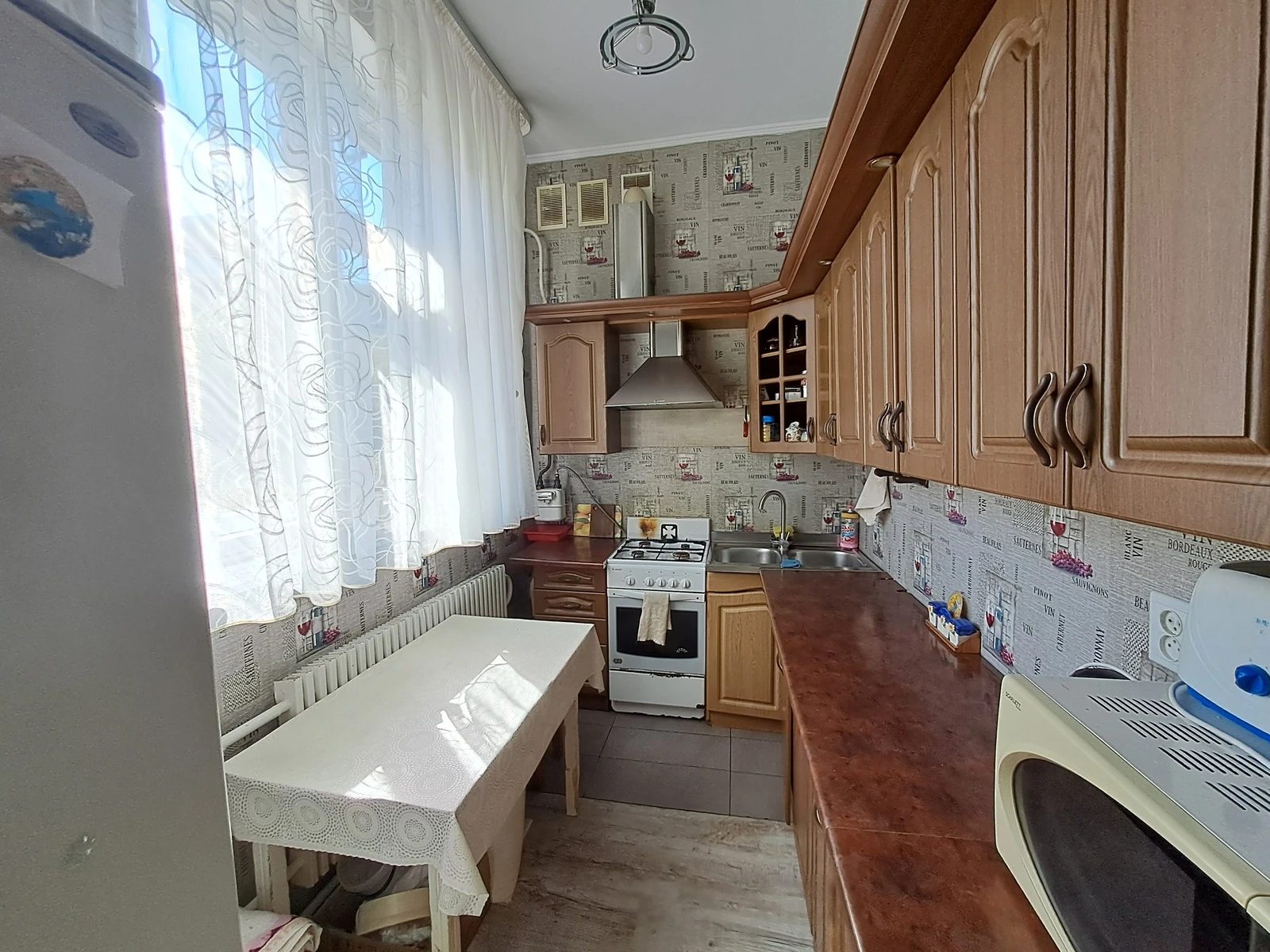 Продаж квартири 4 кімнати, 105 m², 1 пов./6 поверхів. Довженка О. вул., Тернопіль. 