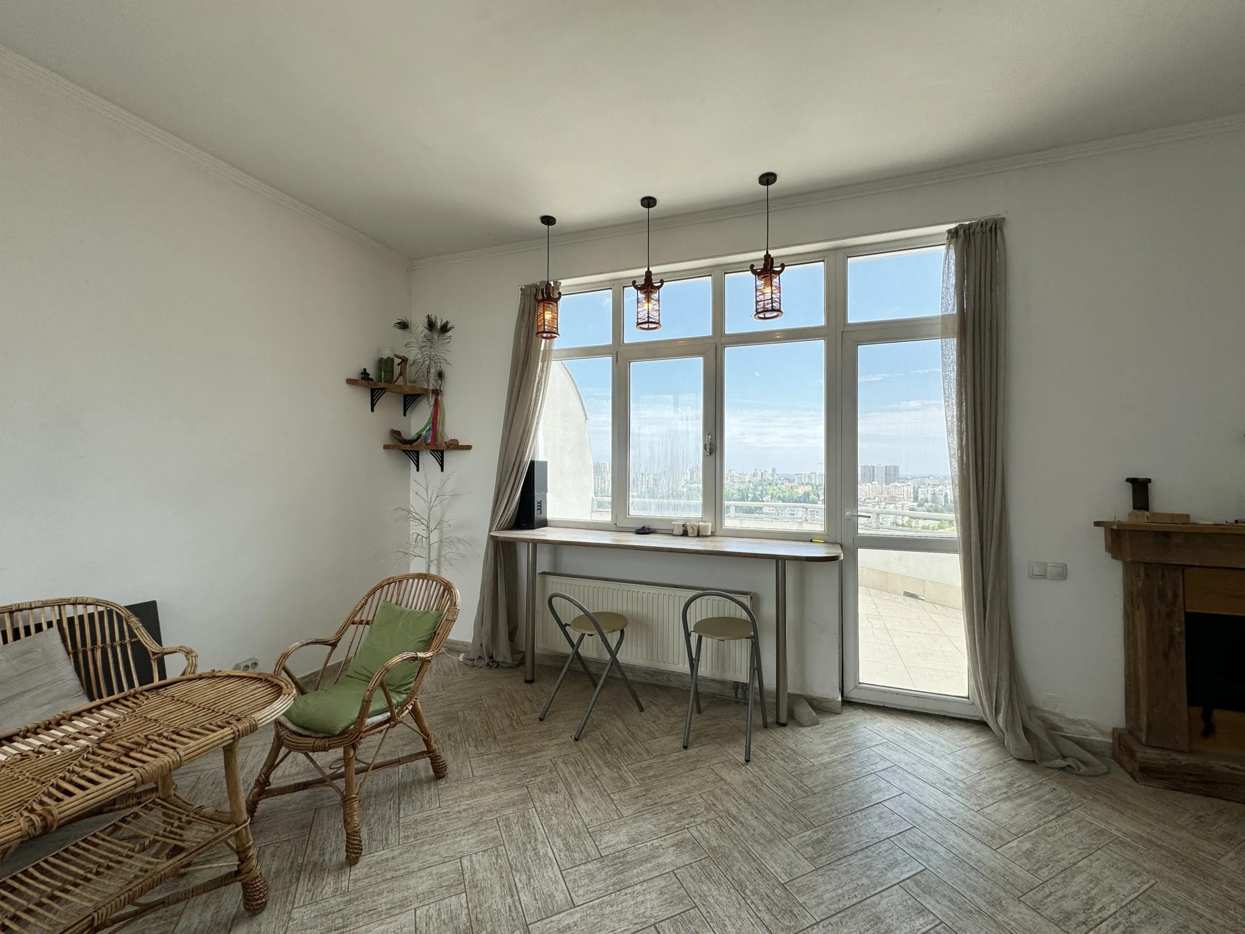 For sale 2-room apartment with renovation in residential complex "Favo