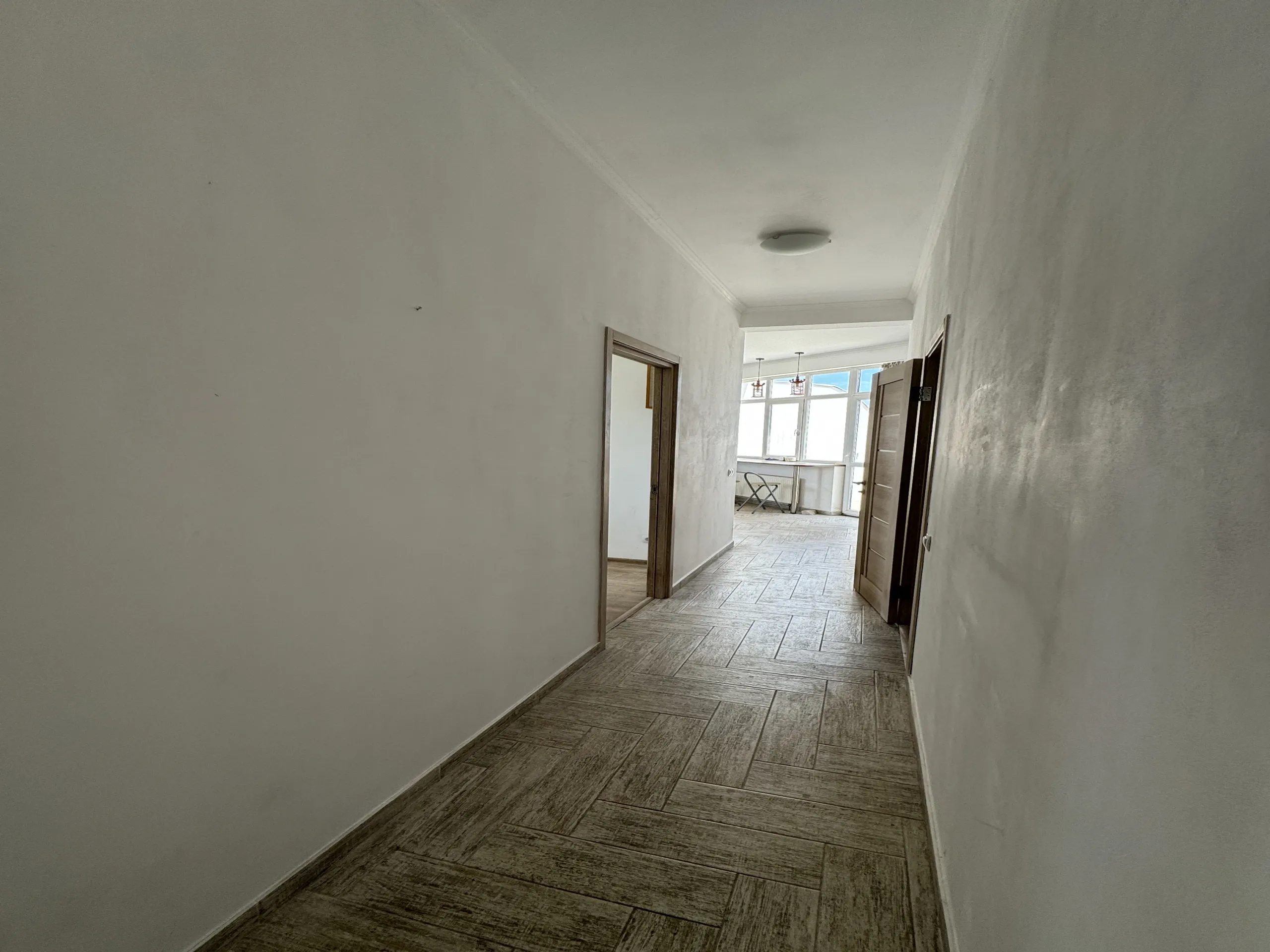 For sale 2-room apartment with renovation in residential complex "Favo