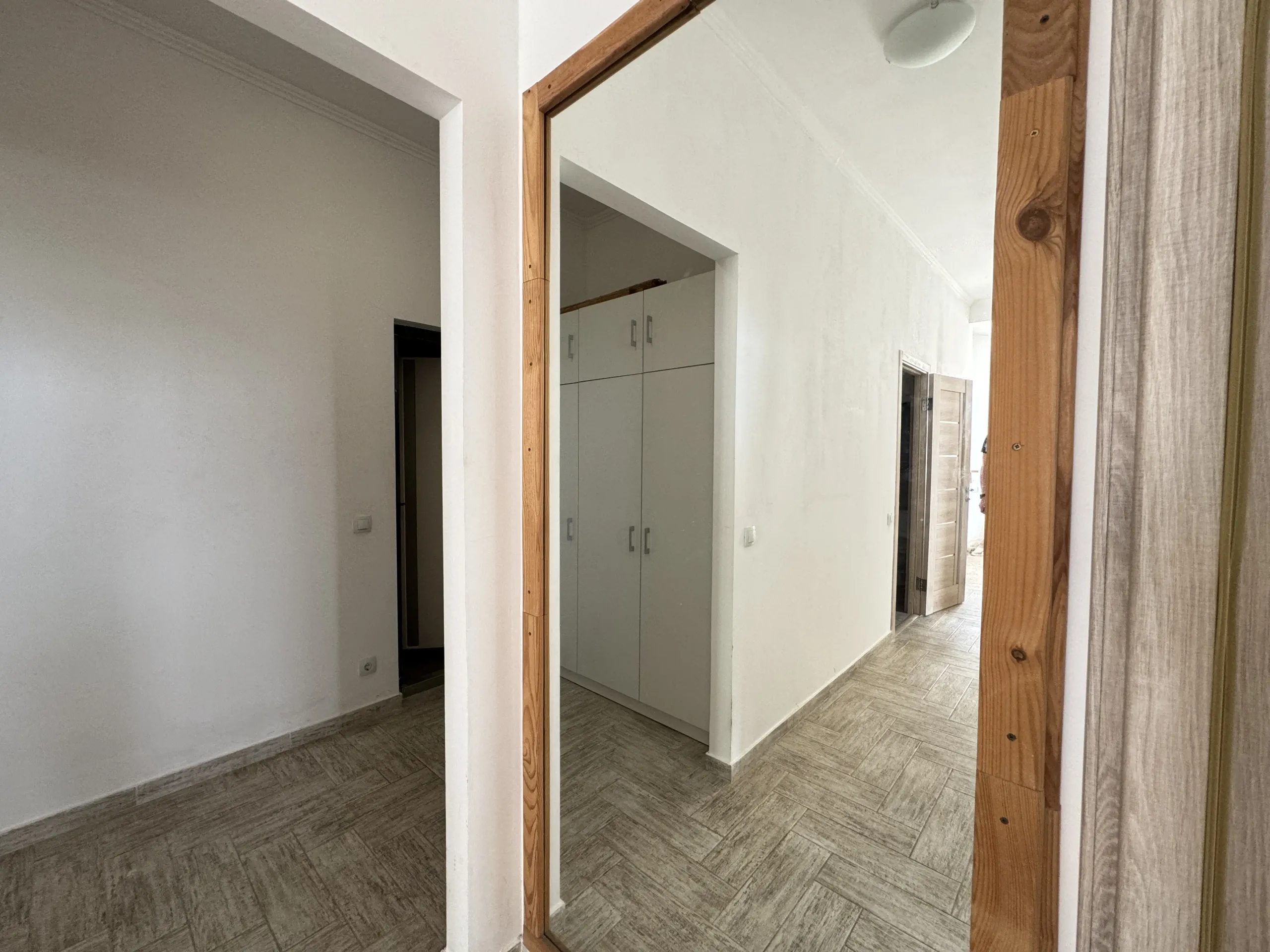 For sale 2-room apartment with renovation in residential complex "Favo