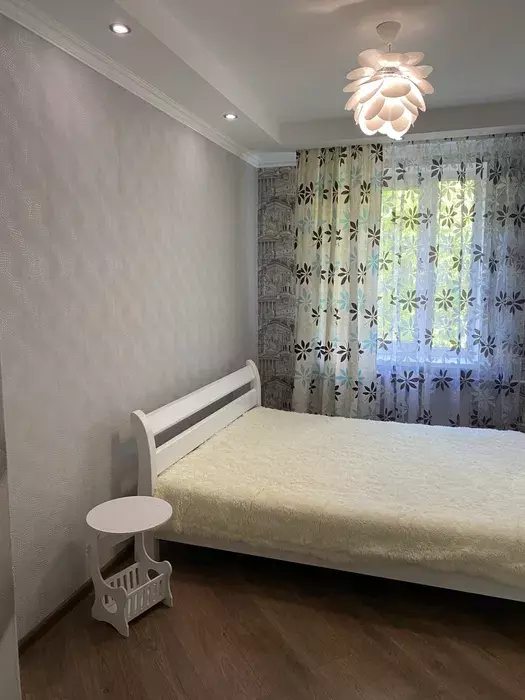 Здам квартиру 2 кімнати, 45 m², 3 пов./5 поверхів. 14, Ушинського 14, Київ. 