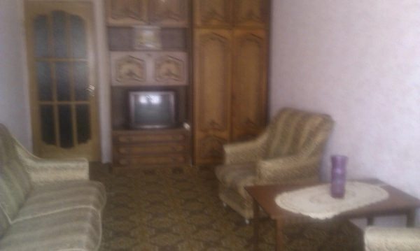 Entire place for rent. 2 rooms, 55 m², 1st floor/5 floors. 15, Avalyany, Zaporizhzhya. 