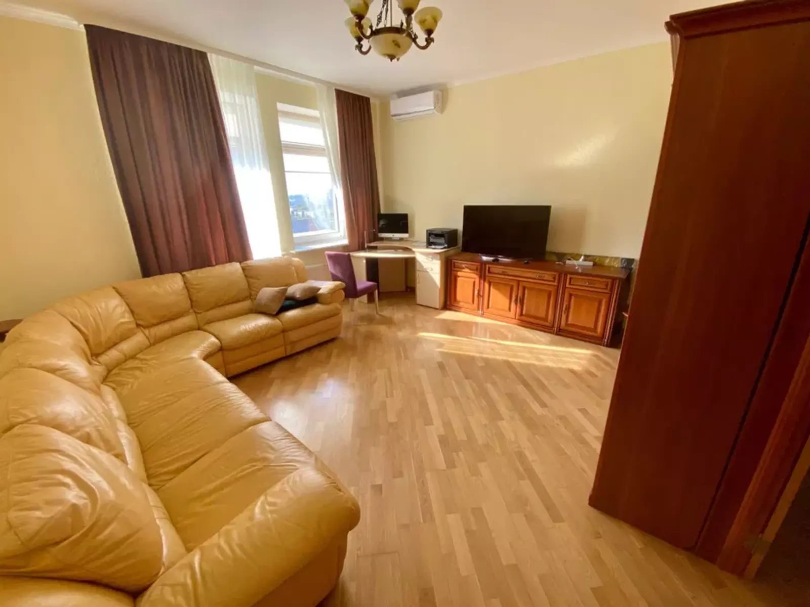 Apartment for rent 2 rooms, 96 m², 13th fl./23 floors. 3, Provyantskaya ul. Tymofeevoy Haly, Kyiv. 