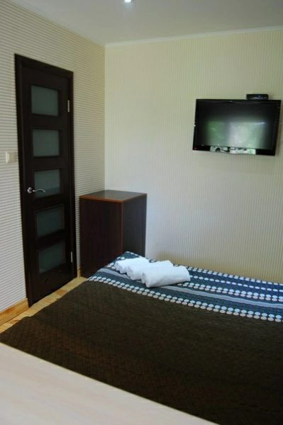 Entire place for rent. 1 room, 23 m², 1st floor/1 floor. 5, Golosiyivskiy 5, Kyiv. 