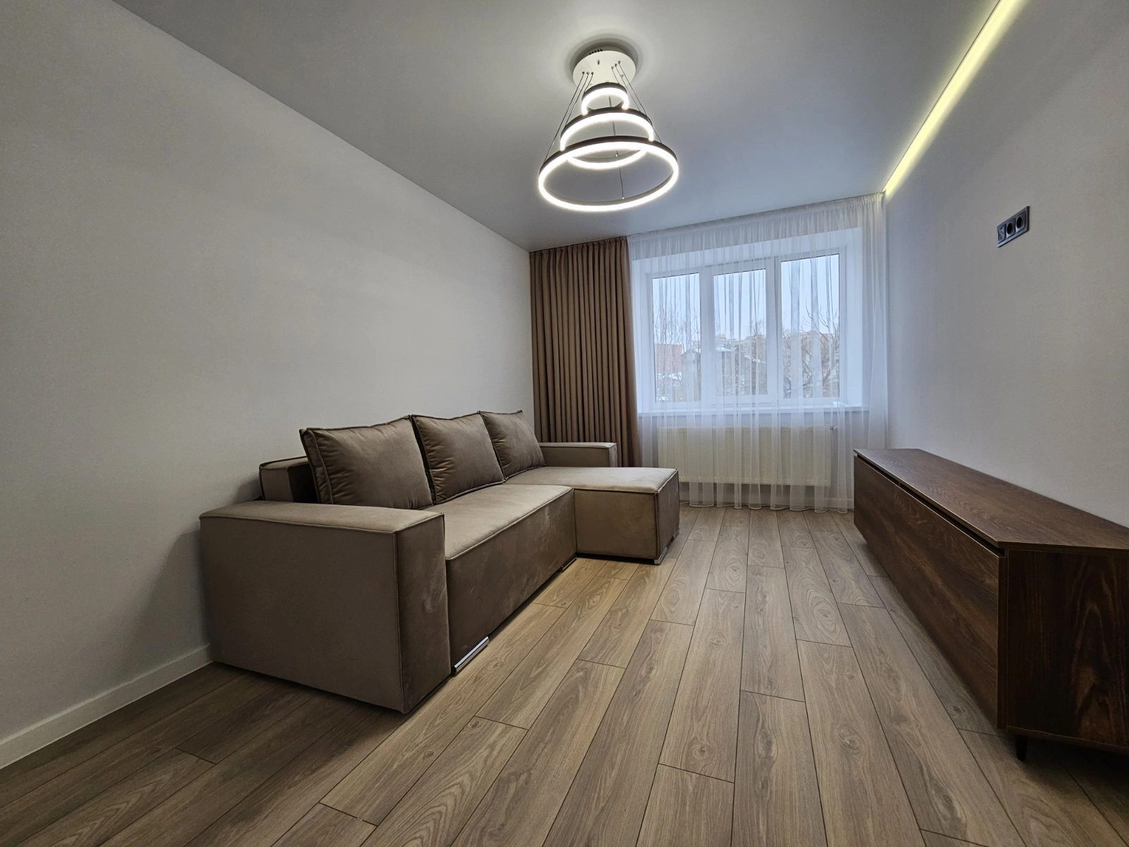 Apartments for sale. 2 rooms, 73 m², 8th floor/10 floors. Bam, Ternopil. 