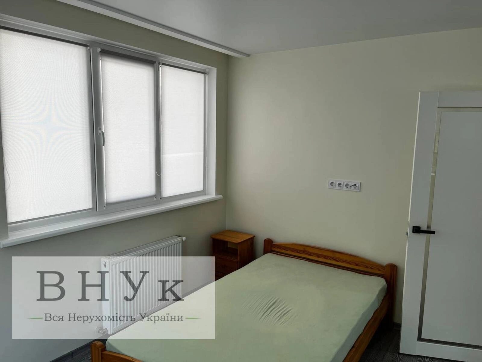 Apartments for sale. 3 rooms, 95 m², 1st floor/5 floors. Zamonastyrska vul., Ternopil. 