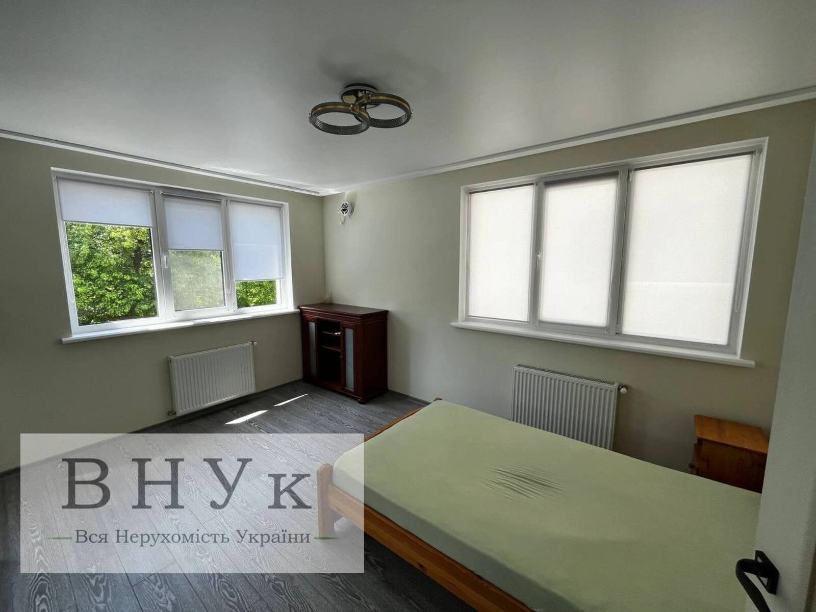 Продаж квартири. 3 rooms, 95 m², 1st floor/5 floors. Замонастирська вул., Тернопіль. 