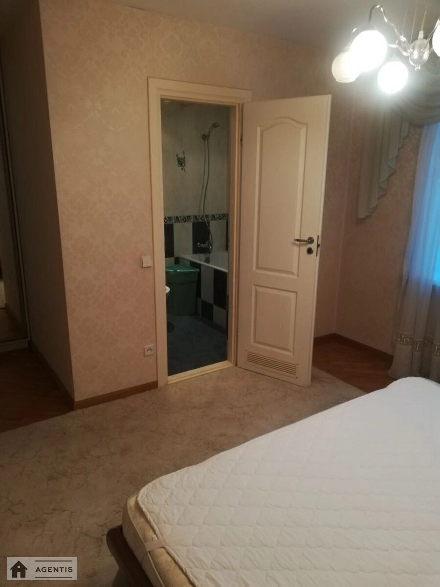 Apartment for rent. 3 rooms, 100 m², 6th floor/16 floors. 24, Mykoly Bazhana prosp., Kyiv. 