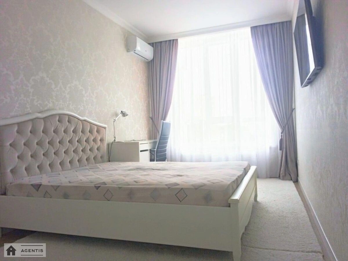 Сдам квартиру. 1 room, 38 m², 2nd floor/25 floors. Каховская, Киев. 