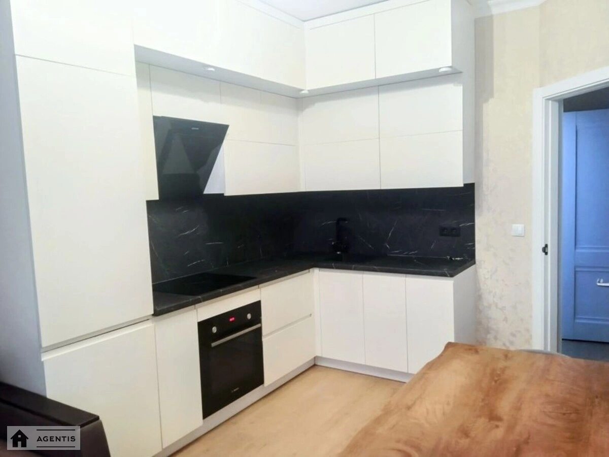 Apartment for rent. 1 room, 38 m², 2nd floor/25 floors. Kahovska, Kyiv. 