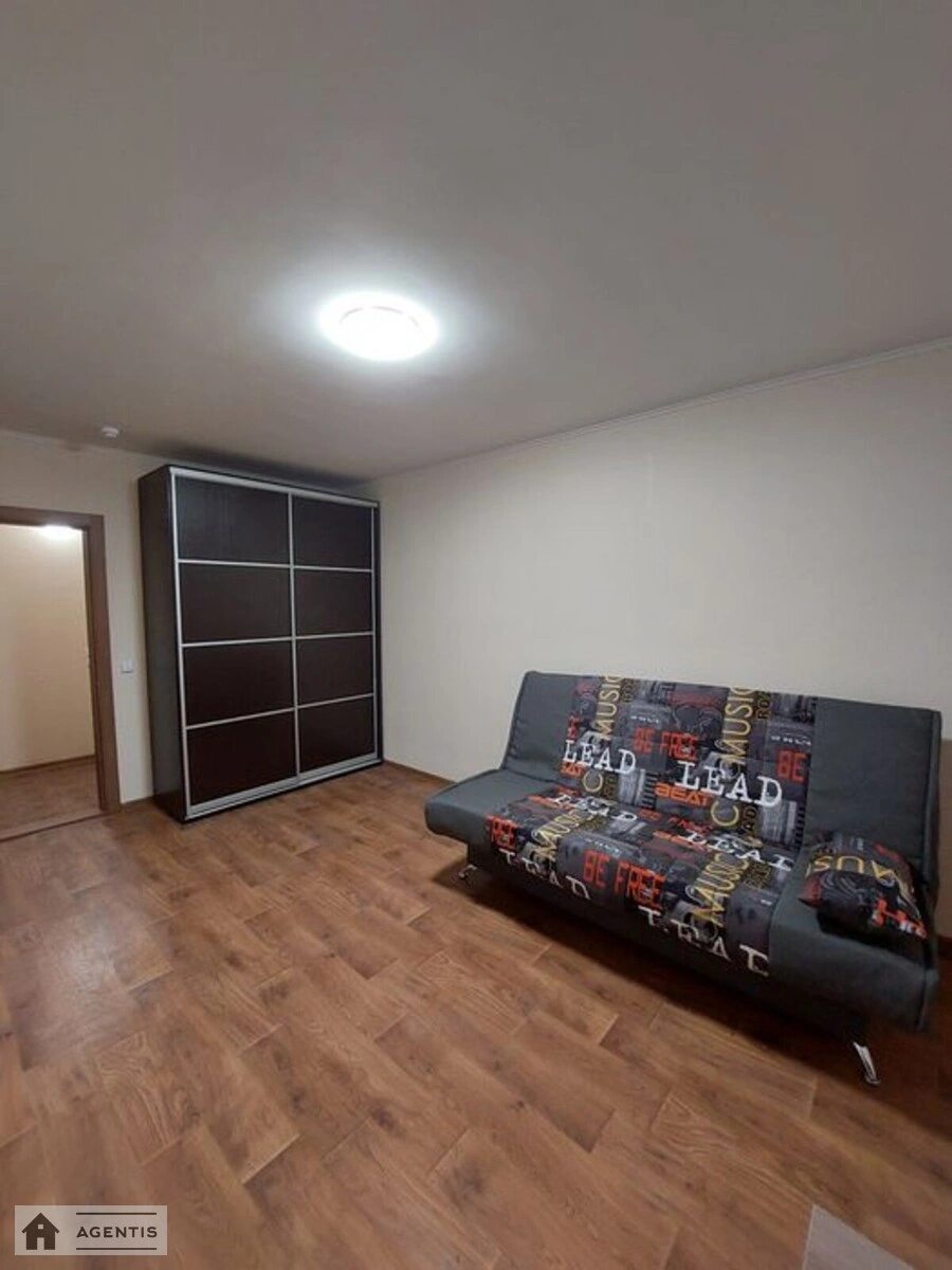 Apartment for rent. 2 rooms, 78 m², 20 floor/25 floors. 1, Borysa Antonenka-Davydovycha vul., Kyiv. 