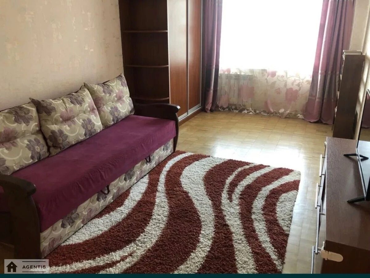 Сдам квартиру. 1 room, 35 m², 4th floor/16 floors. Днепровский район, Киев. 