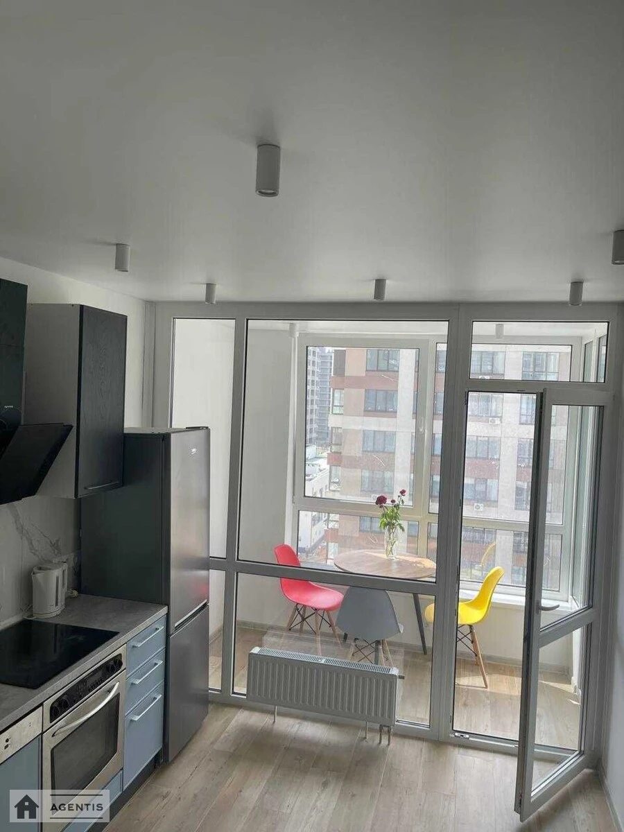 Apartment for rent. 1 room, 43 m², 9th floor/22 floors. 41, Pravdy 41, Kyiv. 