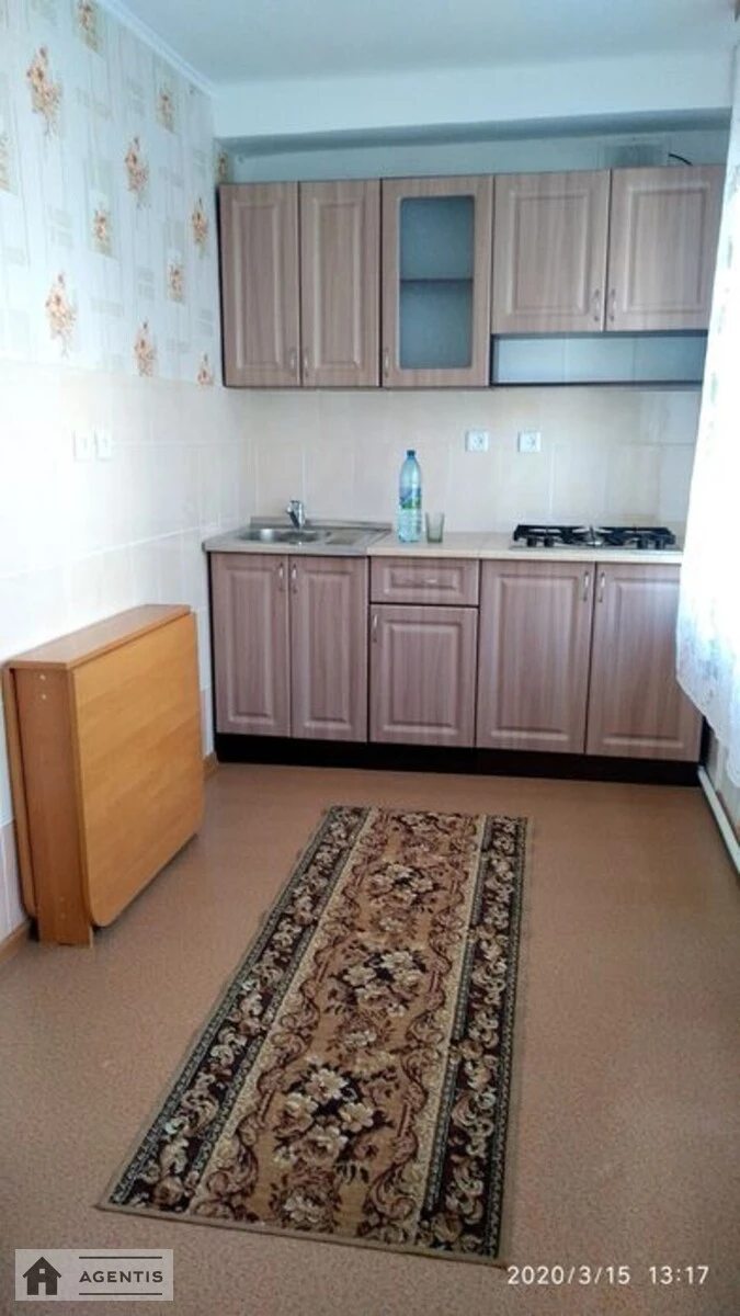 Apartment for rent. 2 rooms, 48 m², 2nd floor/5 floors. 28, Lyubomyra Huzara prosp. Kosmonavta Komarova, Kyiv. 