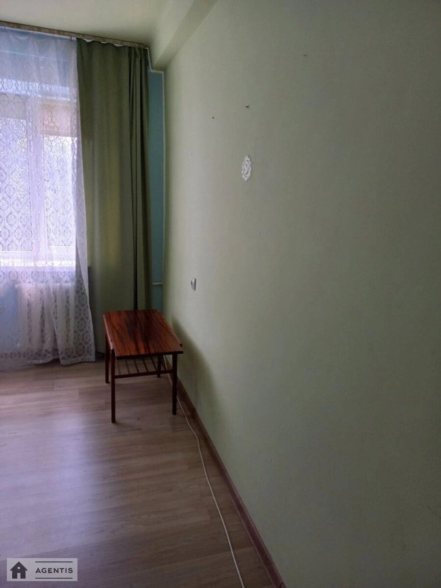 Сдам квартиру. 2 rooms, 44 m², 4th floor/9 floors. 51, Львовская 51, Киев. 
