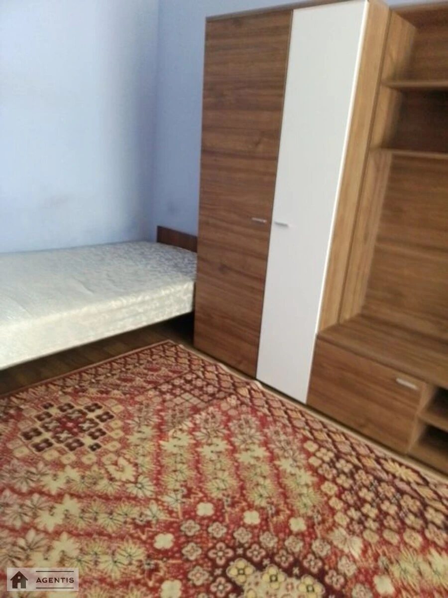 Сдам квартиру. 1 room, 37 m², 1st floor/9 floors. 75, Стеценка 75, Киев. 