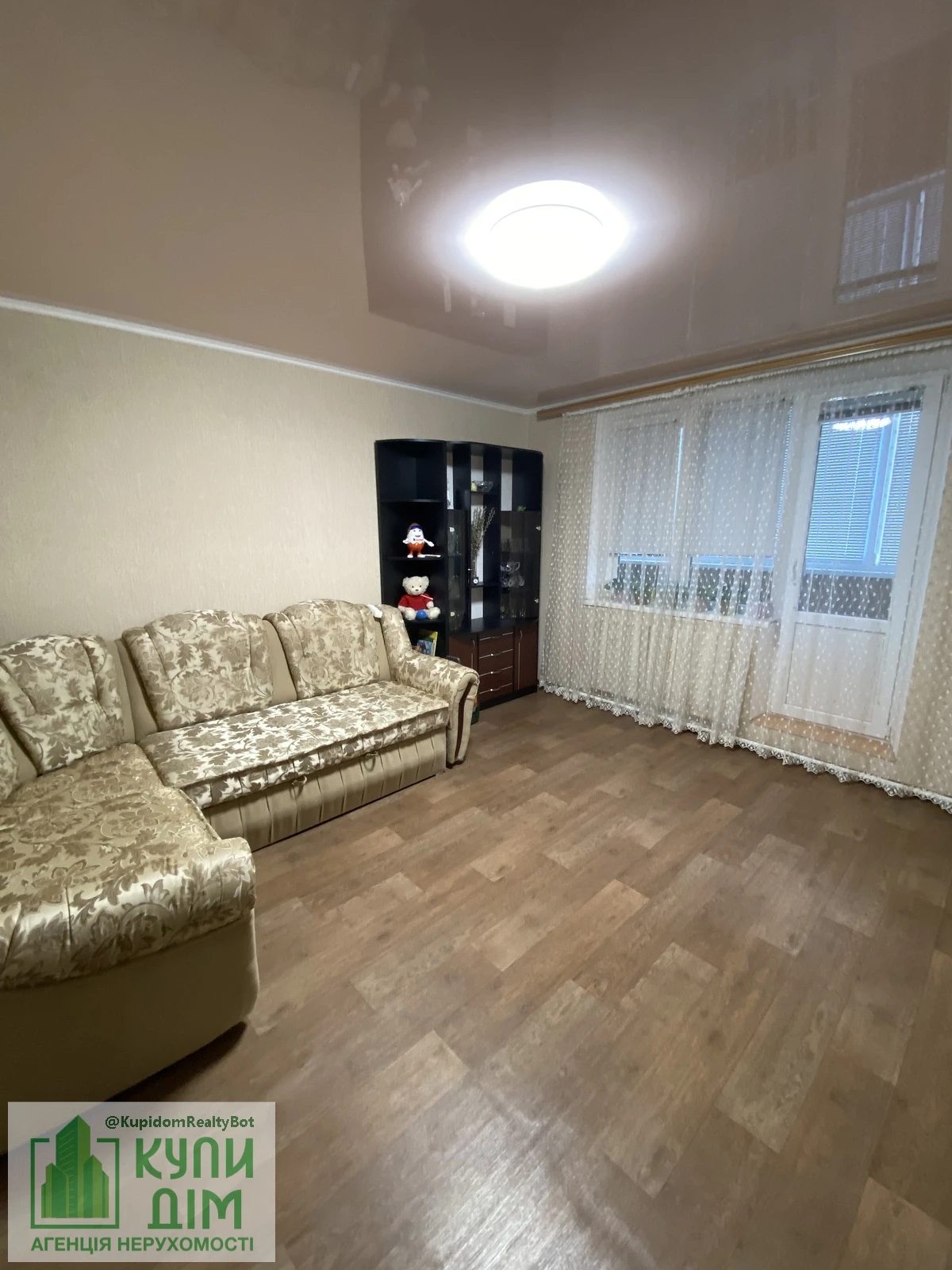 Apartments for sale 3 rooms, 70 m², 9th fl./10 floors. Shatyla , Kropyvnytskyy. 